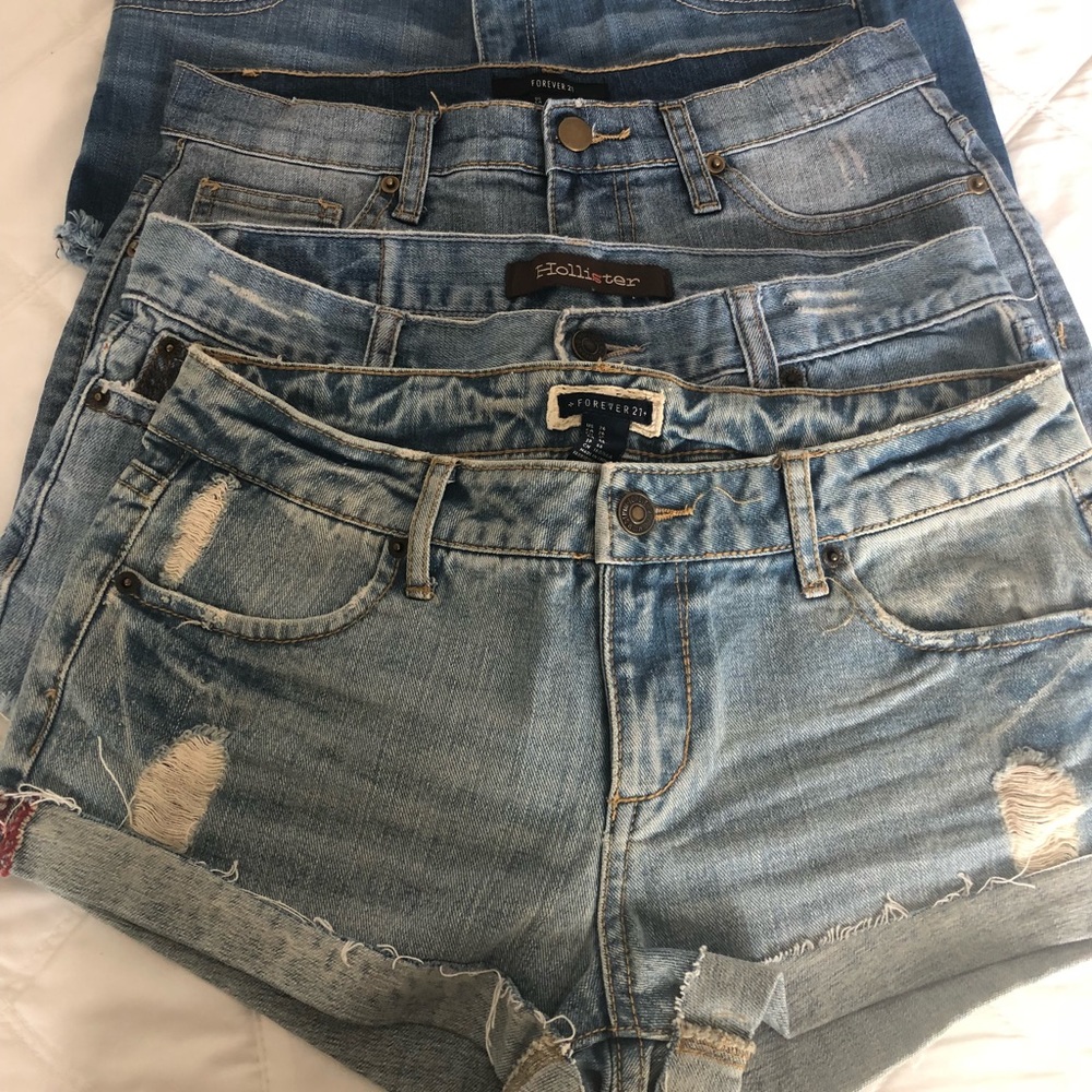 4 pairs of jean shorts !!